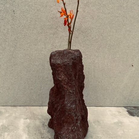 阿蘇溶岩石の一輪挿し/花瓶（大）