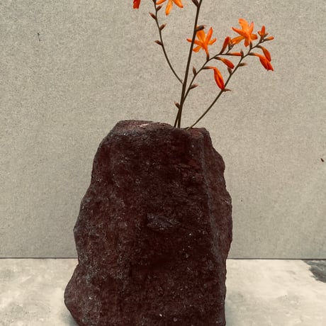 阿蘇溶岩石の一輪挿し/花瓶（大）