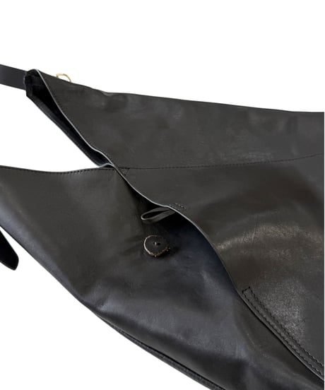 Post Production / HOBO BAG horse wax -BLACK-
