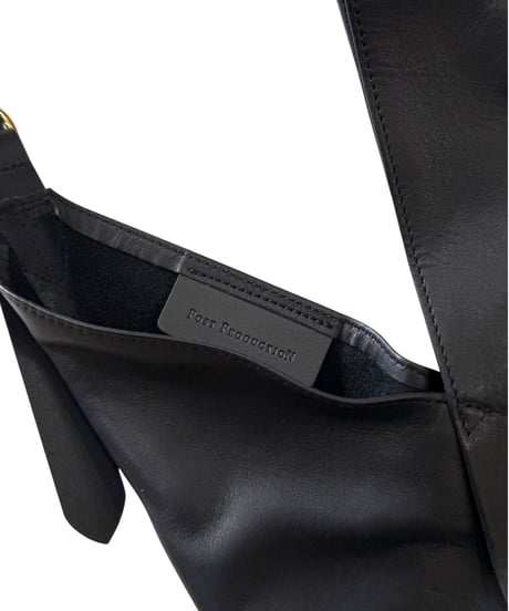 Post Production / HOBO BAG horse wax -BLACK-