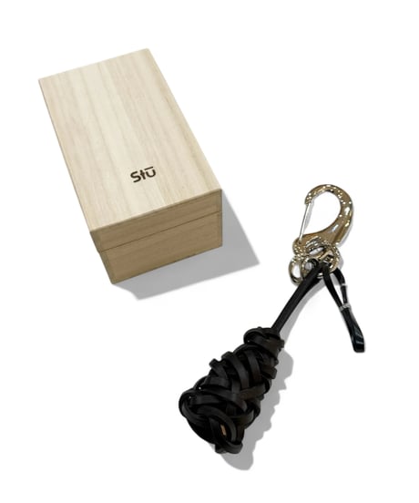 satou / take leather Keychain -kuro-