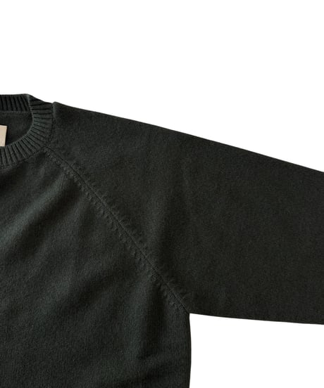 YOKO SAKAMOTO / RAGLAN CREW NECK KNIT wool×cashimere×silk -OLIVE-