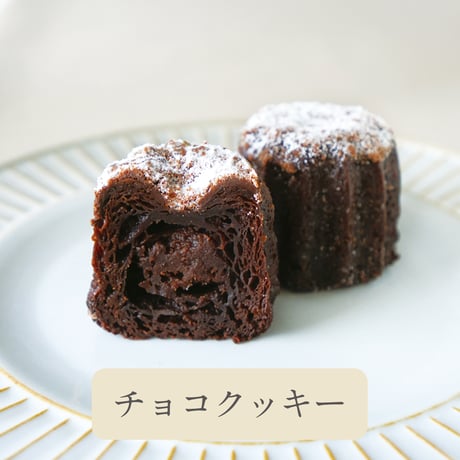 四季のカヌレ（９個入り）