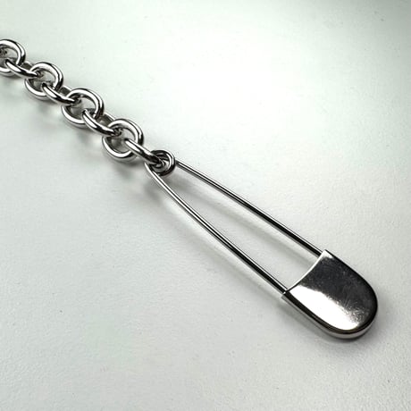 BIG PIN WALLET CHAIN