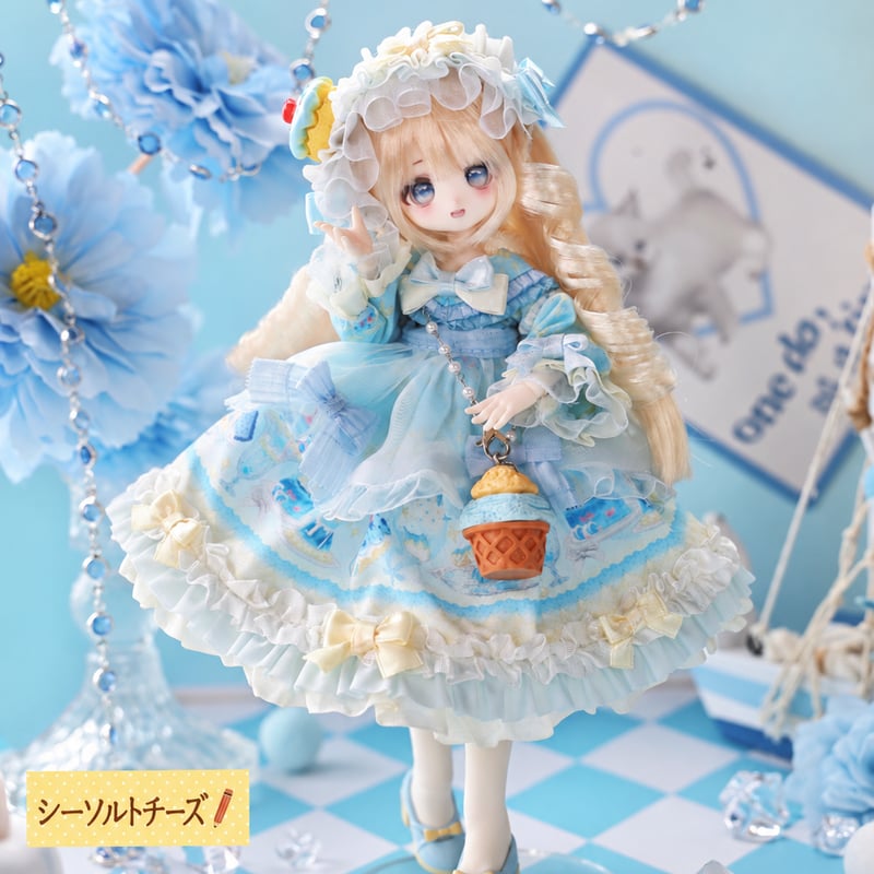 ★専用です★hertwig ミニチュアビスクドール　花冠の女の子　約5,5cm hertwig ミニチュアビスクドール 花冠の女の子 身長約5,5cm ドイツ