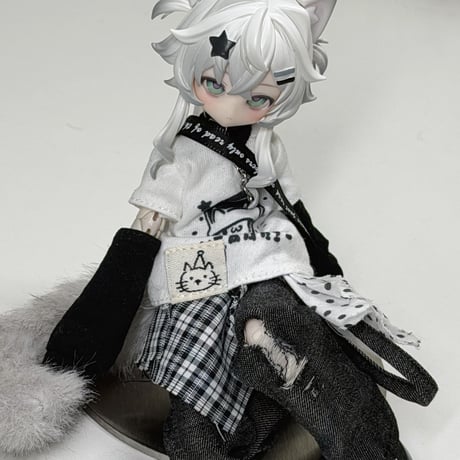 【予約販売｜2026年9月～10月頃 お届け予定】不可食用人形（Inedible Doll）「ニャニャニャ次元」1/8スケール単品ドール「宇宙ネコ／シルバーシェーデッド」フルセット【共通商品ページ】