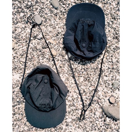 GARBAGE / SOFT BRIM 6 PANEL CAP w/ CHIN STRAP (OFFLINE) / CHARCOAL (CHARCOAL EMB)