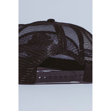 FUCKING AWESOME / x INDEPENDENT FA SPIRAL LOGO TRUCKER / BLACK + WHITE