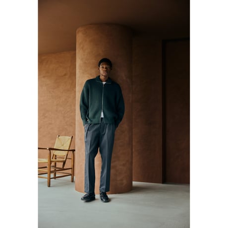 COMFORTABLE REASON / DAILY WORK SLACKS / CHARCOAL