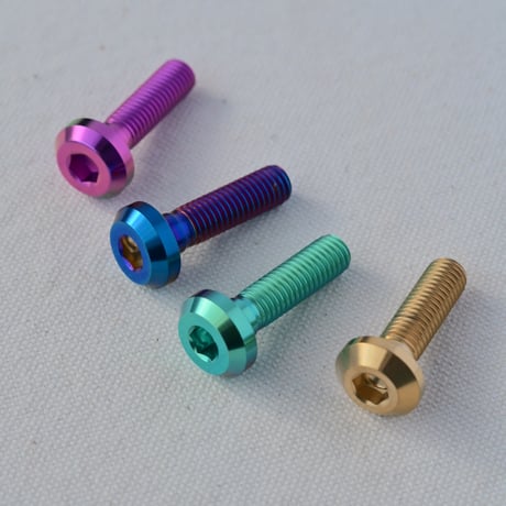 チタンM8ボルト