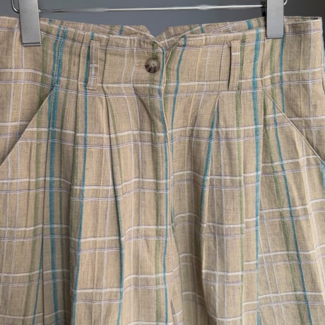 1990's Linen / Cotton plaid fabric 3tuck shorts