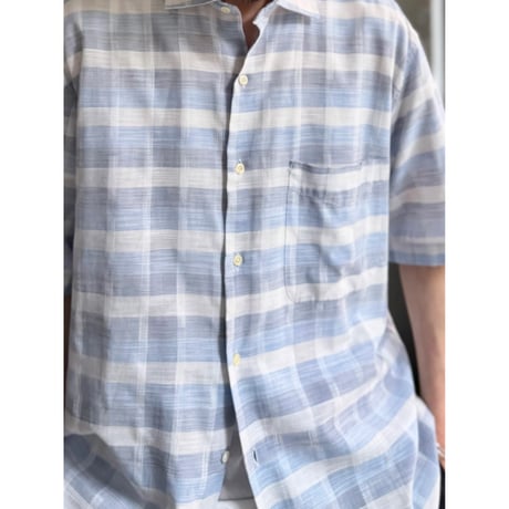 1980's sheer fabric plaid patterned short sleeve shirt