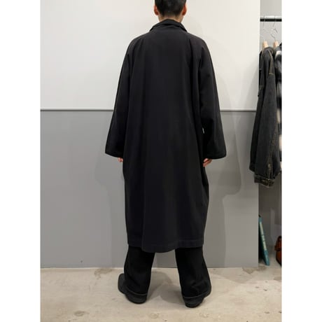 1980's Black cotton fabric wide silhouette raglan sleeve coat