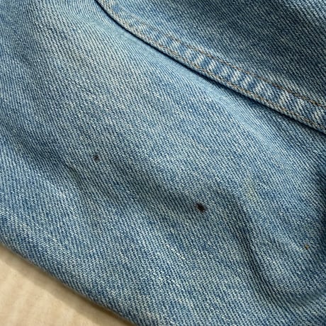 1980's-Early 1990's CANADA MADE Denim hook jacket with gusset pocket
