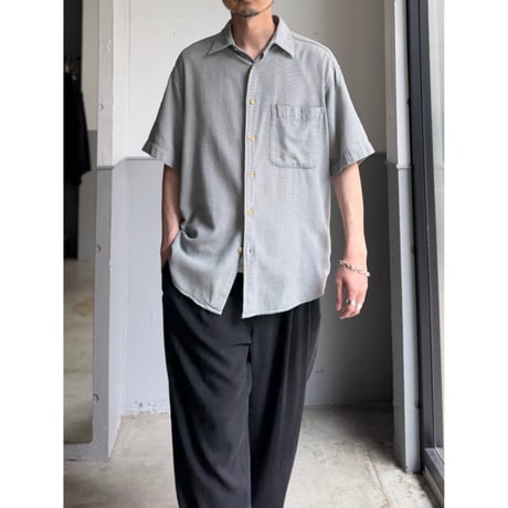 1990's "claiborne" Panama weave short sleeve shirt