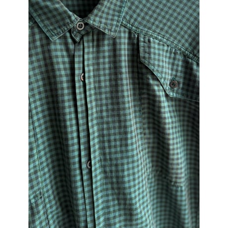 1980's-Early 1990's Gingham pattern slanted patch pocket shirt