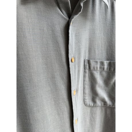 1990's "claiborne" Panama weave short sleeve shirt