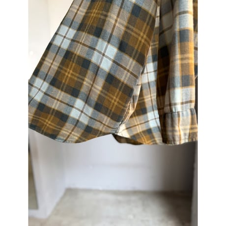 1960's "Viyella by Deacon Brothers" Wool / Cotton twill plaid pattern open collar shirt