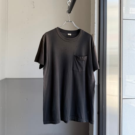 1980's Sun faded & Damaged Black Color Tee