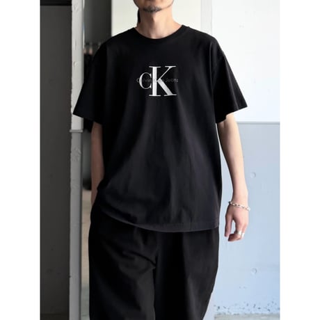 1990's "Calvin Klein Jeans" Logo printed tee