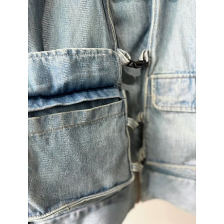 1980's-Early 1990's CANADA MADE Denim hook jacket with gusset pocket