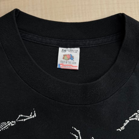 1990's "FASHION VICTIM" Skull printed Tee