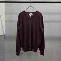 V-necked Cashmere Knit Sweater