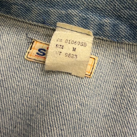 1980's-Early 1990's CANADA MADE Denim hook jacket with gusset pocket