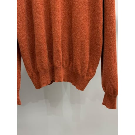 V-necked Cashmere Knit Sweater