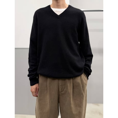 2000's〜 V-necked Cashmere Knit Sweater