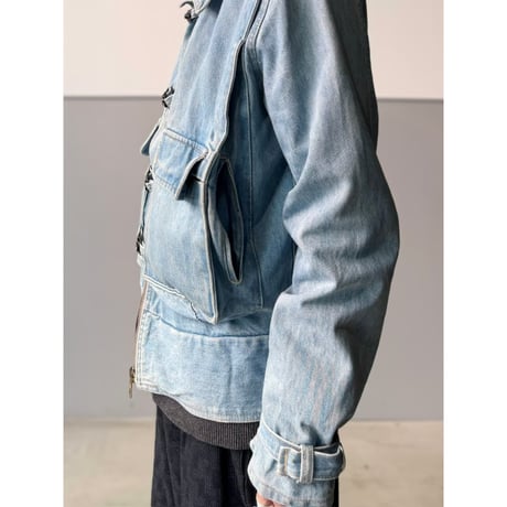 1980's-Early 1990's CANADA MADE Denim hook jacket with gusset pocket