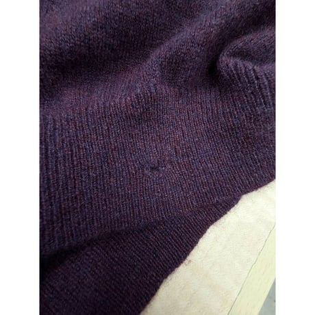 V-necked Cashmere Knit Sweater