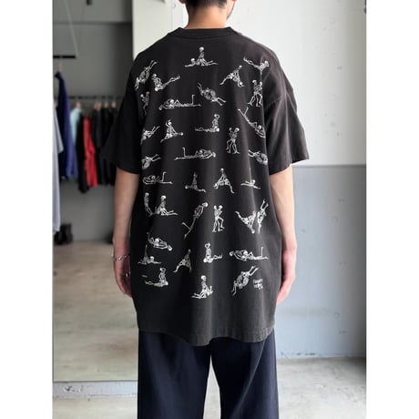 1990's "FASHION VICTIM" Skull printed Tee