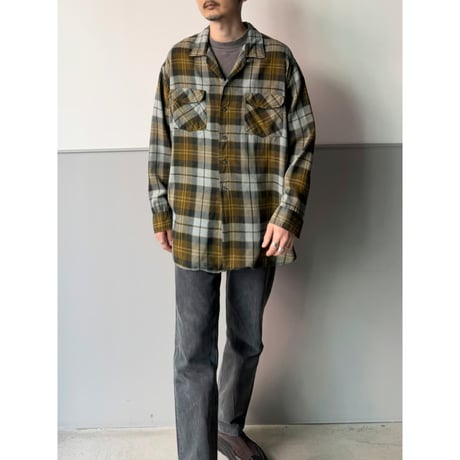1960's "Viyella by Deacon Brothers" Wool / Cotton twill plaid pattern open collar shirt