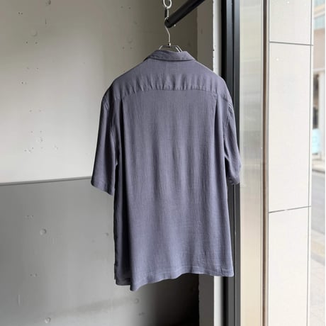 2000's Silk fabric open collar short sleeve shirt