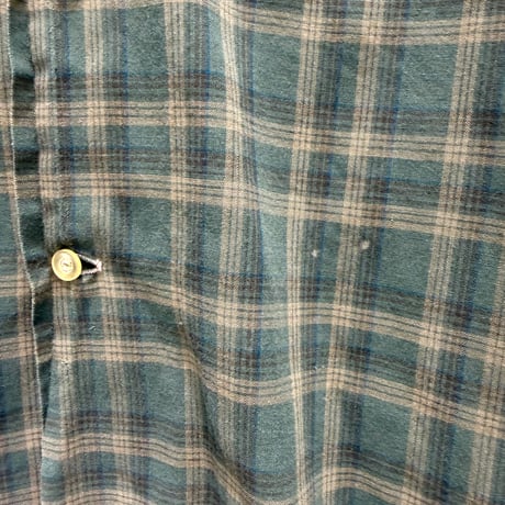 1960's Sheer cotton fabric plaid pattern open collar shirt