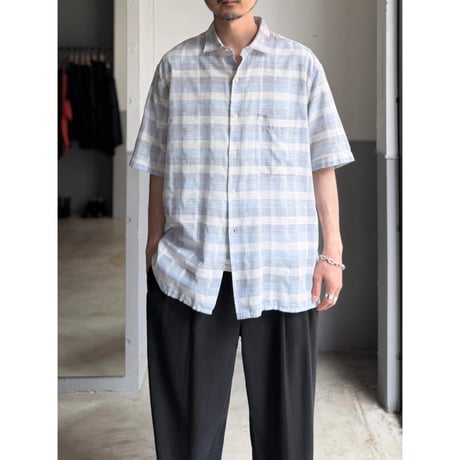 1980's sheer fabric plaid patterned short sleeve shirt