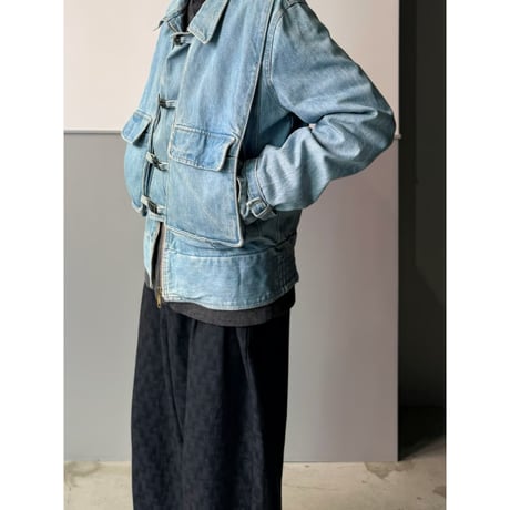 1980's-Early 1990's CANADA MADE Denim hook jacket with gusset pocket