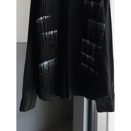 2000's 12tuck & Painted Black linen fabric shirt