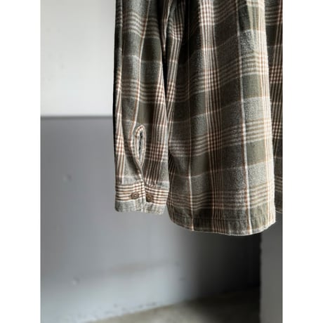 1990's Cotton flannel fabric open collar relaxing shirt
