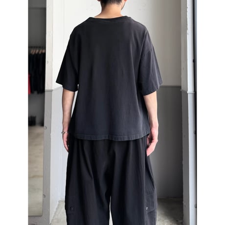 1990's "MARITHÉ FRANCOIS GIRBAUD" Wide & Short silhouette Printed Tee