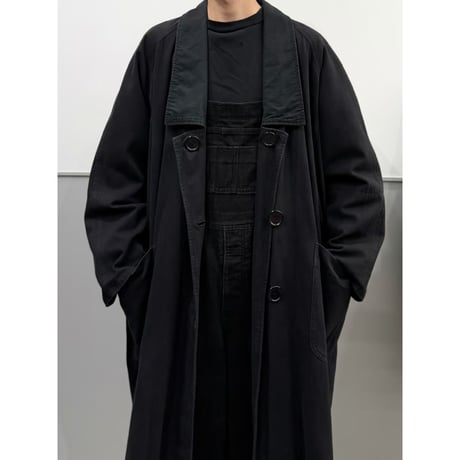 1980's Black cotton fabric wide silhouette raglan sleeve coat