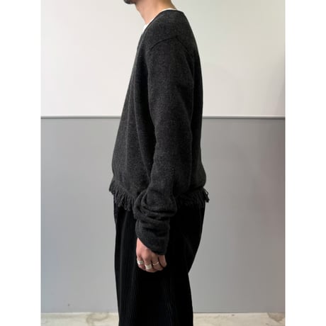 1990's-2000's "Eddie Bauer" Wool knit fringe hem & V-neck sweater