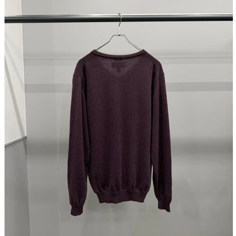 V-necked Cashmere Knit Sweater