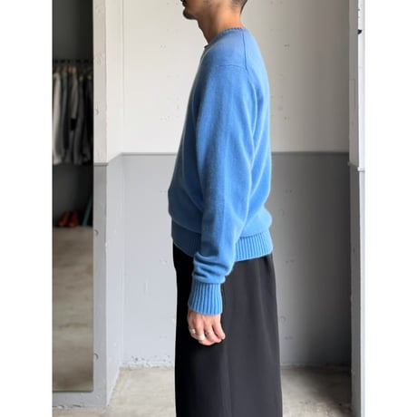 "Neiman Marcus" Cashmere knit V-necked sweater