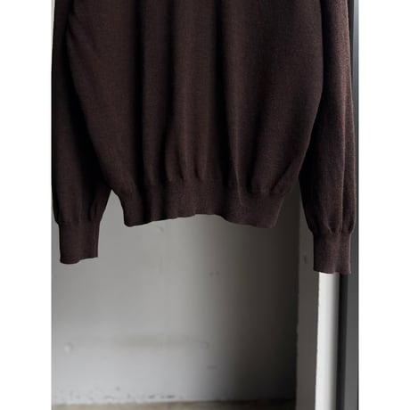 1990's-2000's ITALY MADE Extrafine merino wool V-neck knit sweater