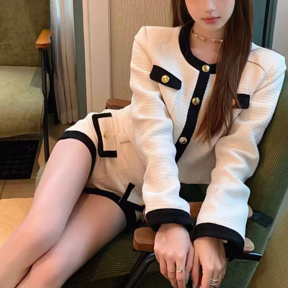 6acc9602a45cc2b5dea6d490