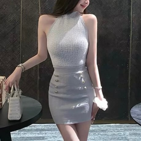 Modern Grace Set Up