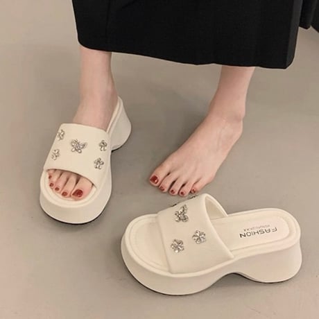 Bijou Butterfly Sandals 2色