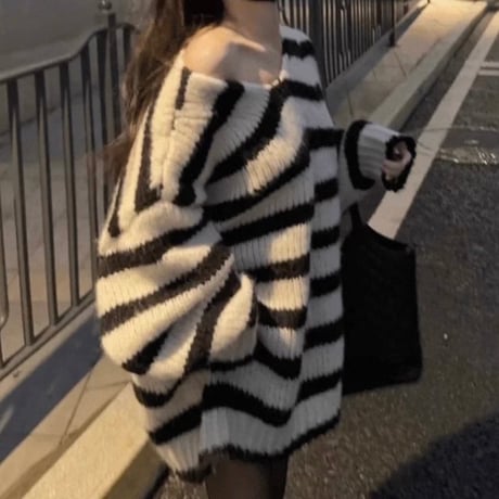 Loose Stripe Knit Top